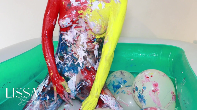 Lissa Brown: Vernice per corpo sporco e bagnato