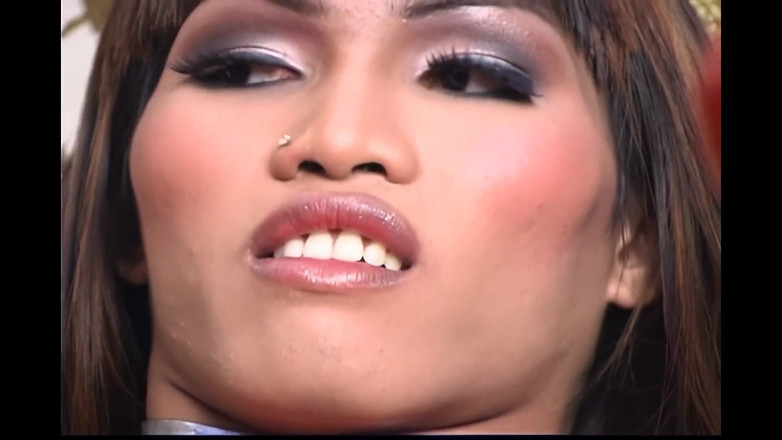 TRANS-ATLANTIC: Thailanda - aventură cu transsexuală sexy