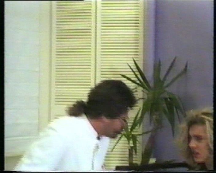 Under German Roofs: Putas alemanas con coño mojado estiran su coño 10