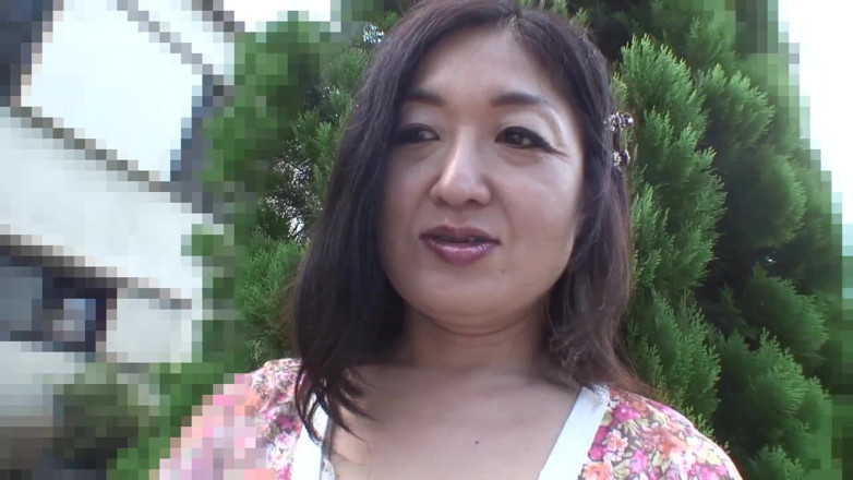 Asian Mature Climax: Bella mora si spoglia dentro