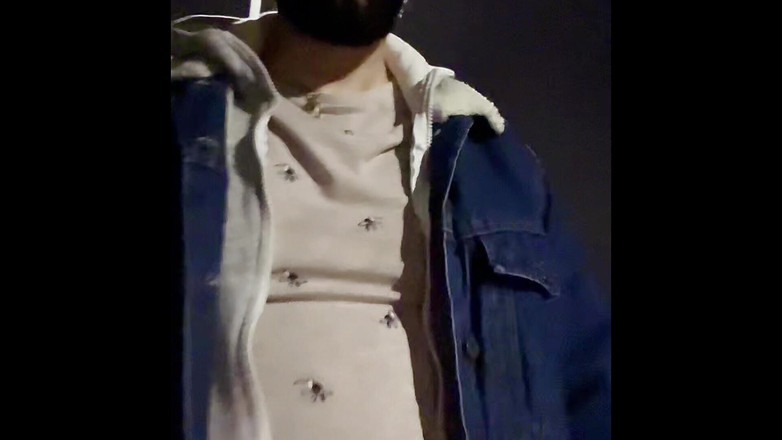 Lextalon: London freeballing senza biancheria intima