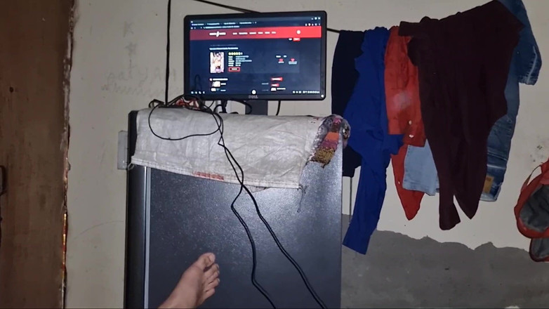 Dupdufyryrufggyu: 내 보지에 자지를 미치게 해주는 새엄마