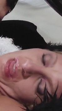 Filme porno reale pentru prima dată pe ecran cu Mandy Lee, Roxy Taggart, Michelle Soleil