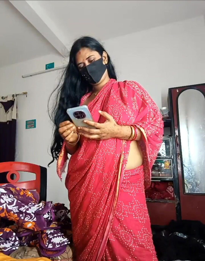 Laxmixh: Первое появление красивой индийской дези бхабхи перед камерой