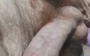 Hairyartist: Une poilue en culotte grise pour son beau-fils