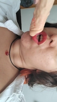 Fucking vagina saya dengan palam