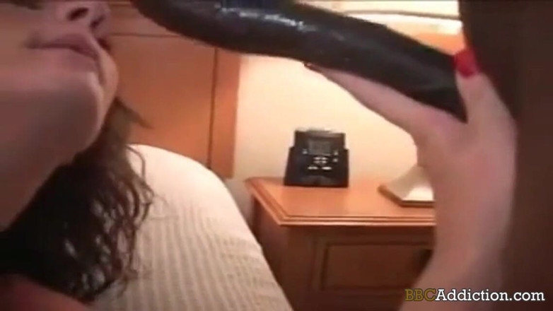 My BBC Addiction: Závislost na velkém černém péru - Manželka v prádle a punčochách s...