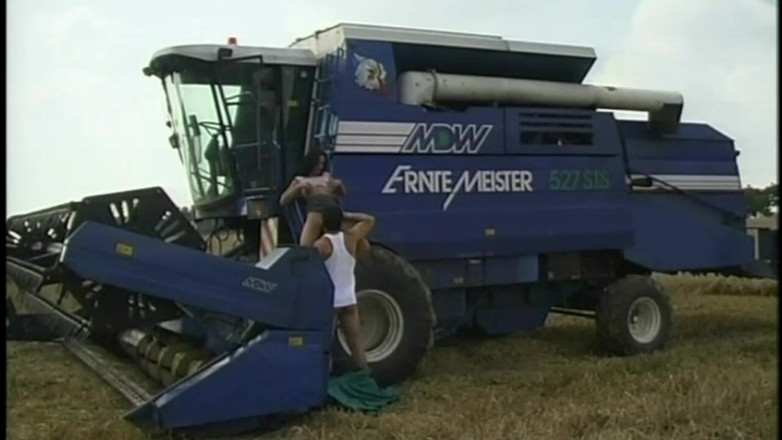 Inhonorof porn: Na Poli S Farmářem Dostanu Svůj Pěkný Malý Zadek