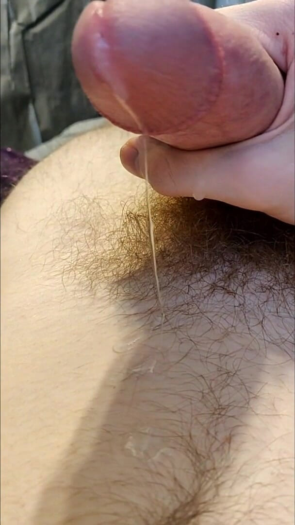 AssHungry4Cock: 나는 천천히 정액 웅덩이를 쓰다듬어