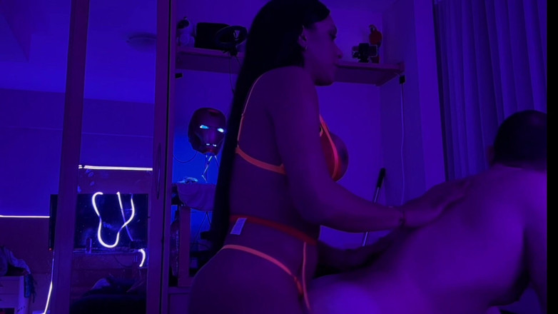 Bianca Herrera: Fusion passive de Shemale avec gros pénis