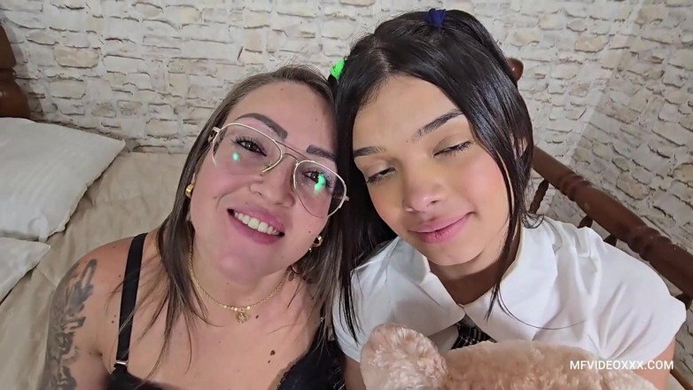MF Lesbian: Тестування пизди язиком