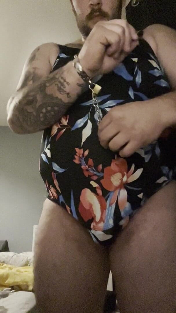 Shaun Cbt: Svazování ptáků a koulí se svorkami na bradavky, crossdressing a...