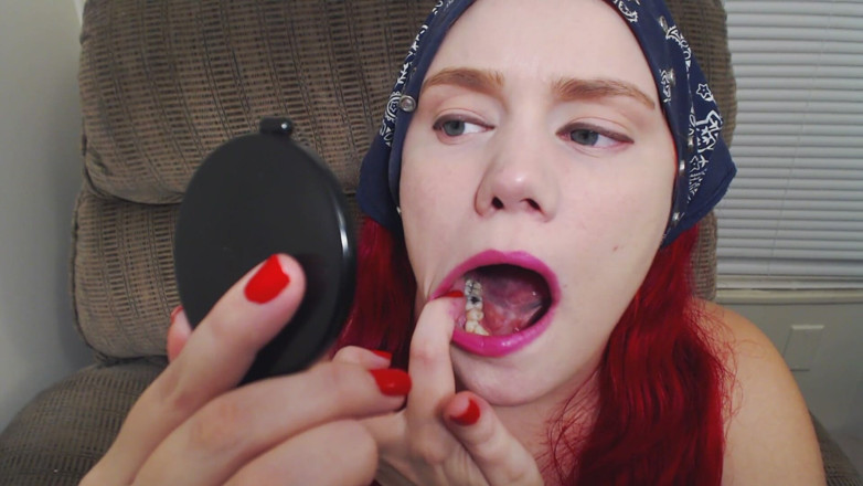 Scarlet Vixen: Zęby ustne języka Fetysz z lustrem