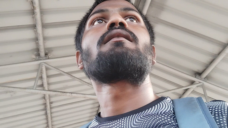 KUMBHA MANOJ KUMAR: Xhard Star India berlatih dalam naga besar