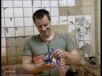 Videorama: Tinggi dan langsing dan baik untuk berkongkek.