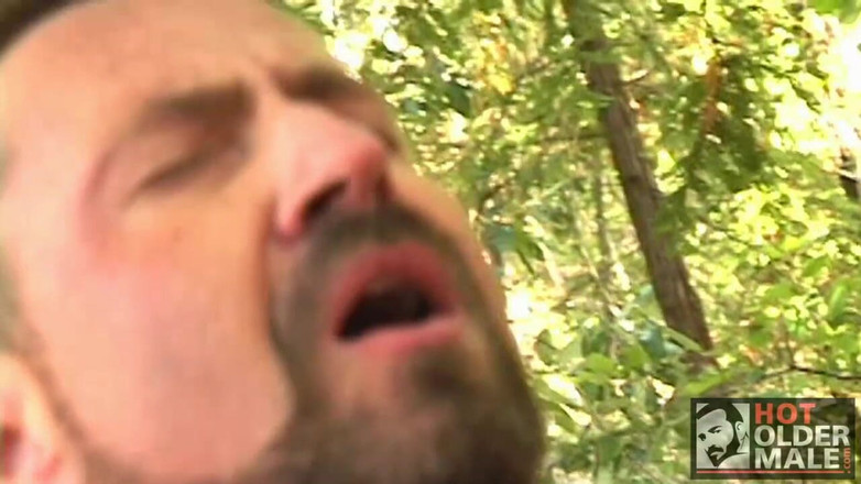 Pantheon men: Backwoods Bären: Marc und Roman