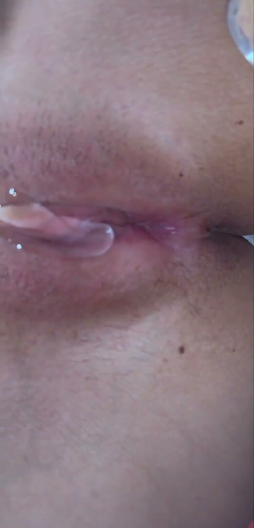 Desi college love: Ngusap memek pakai dildo