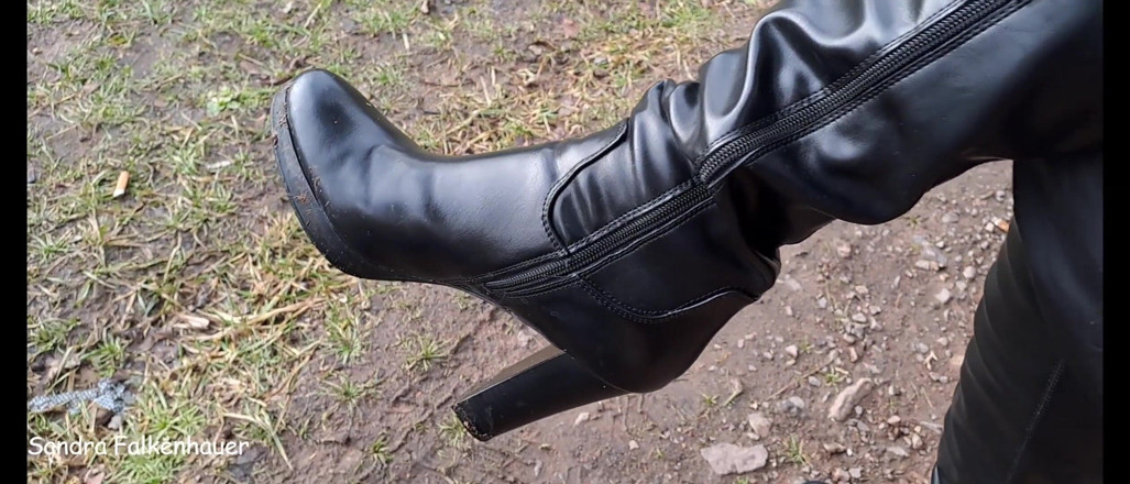Sandra Falkenhauer: Still Horny