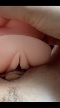 My Pussy Like Rub This Toy