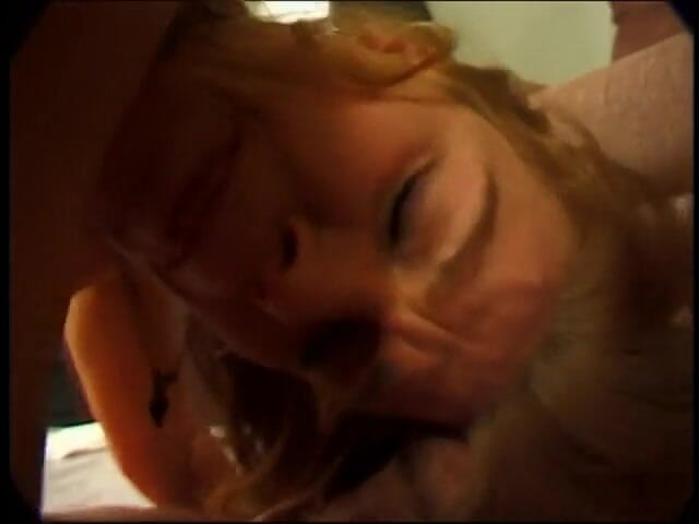 3 Bangers: Salacious, blonde süße pie christgen muss dringend perianal jucken