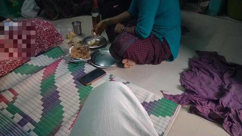 Benita sweety: Dört teyze evimde ateşli edepsizce konuşuyor