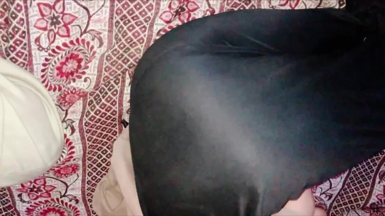 Kingsizedevil: 德里白人女孩把警察的整根鸡巴插进她的大屁股