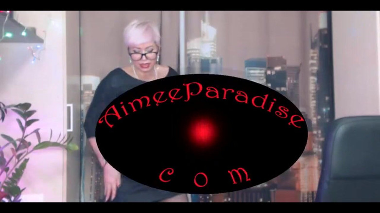 AimeeParadise: 熟女人妻给鸡巴吹箫...来自俄罗斯的快乐家庭与爱））））