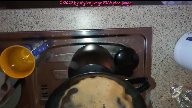 Carmen_Nylonjunge: Café: Cheia de pó de manhã