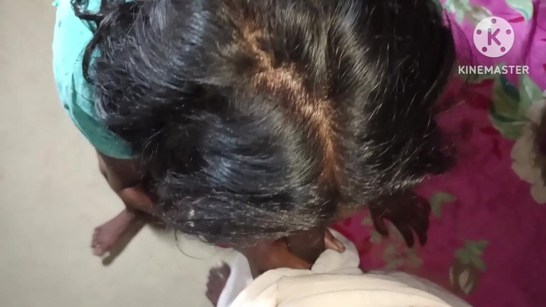 Nenika: Szwagierka sąsiada poszła do łazienki, zadzwoniła do domu i zerżnęła ją