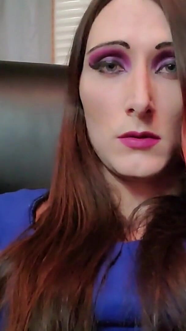 Stylish Trans Girl Makes You Eat Cum (Ivyrose499) Stylish Trans Girl Makes You Eat Cum (Ivyrose499)