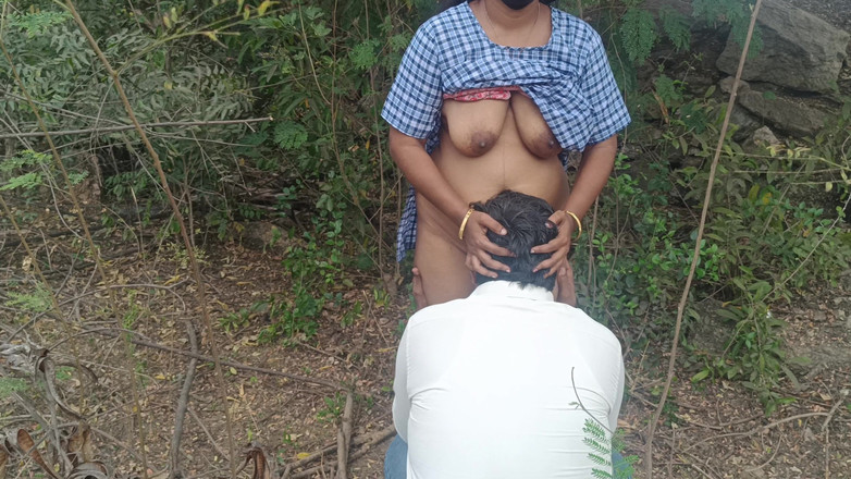 Inba: Ragazza del college in uniforme