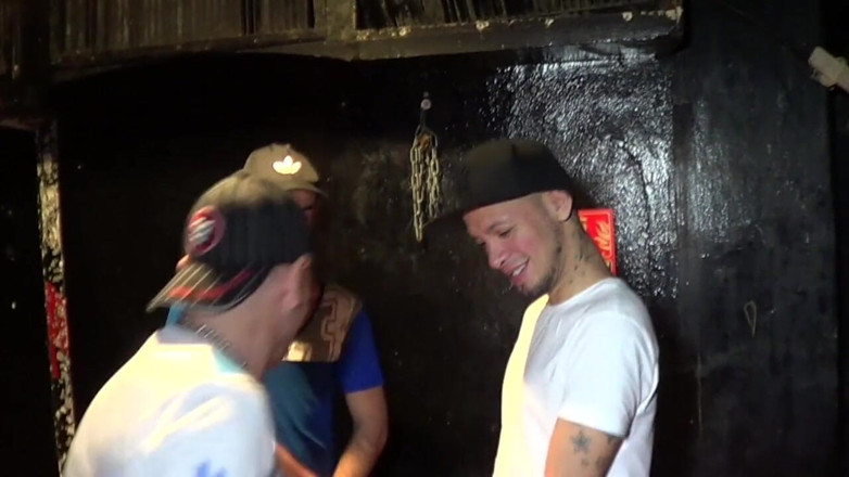Jess Royan XXX: 라틴계와 아랍 지배적 인에 의해 슬링에 맨백을 사용하는 프랑스 섹시한 친구