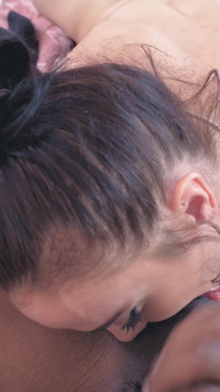 Giulias Einführung in einen porno