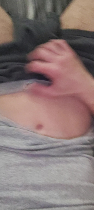 Mikey 21: Hraní s mým čůrákem normální velikosti