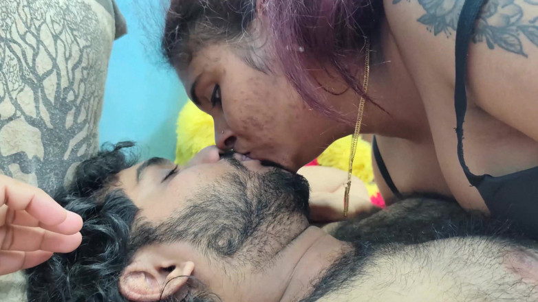 Vaigavarun45: Hot Mallu Girl Kissing Boy's Full,body and Take Penis From...