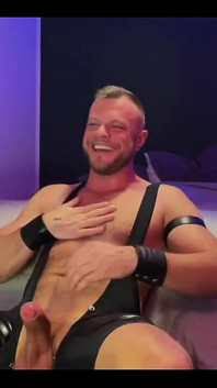February Live Solo z gościnnym występem z Rocco Steele!