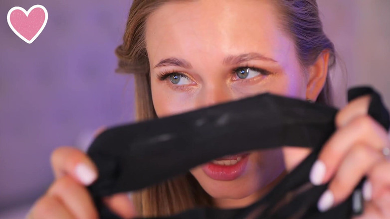 Stella Cardo: 私のパンティ試してみる?