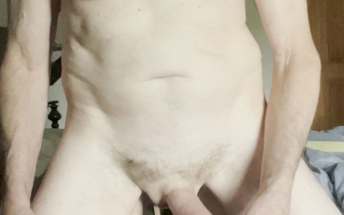 Tyler8: Travailler ma grosse bite pour squirter une éjac.