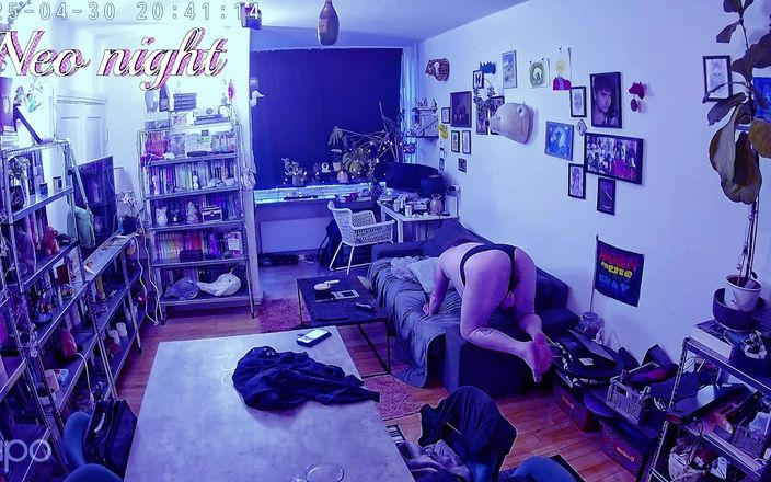 Neo Night Time: Trans homem masturbação