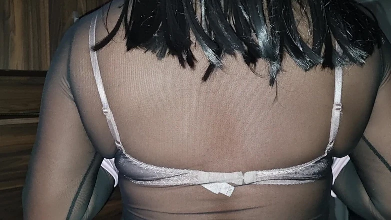 Jeymi Li Kertisning kokraklari almashtirildi