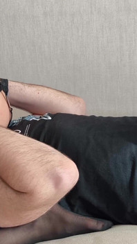 Yeni biseksüel üçlü grup seks. MMF. Evli kadın biseksüel köleyi kocası için davet ediyor. Tam sahne. Ep 31021