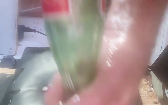 Lb13702: Botella en mi culo