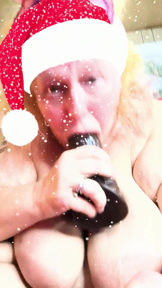 HerculesnVENUS: 下雪了，她吹了一个流着精液