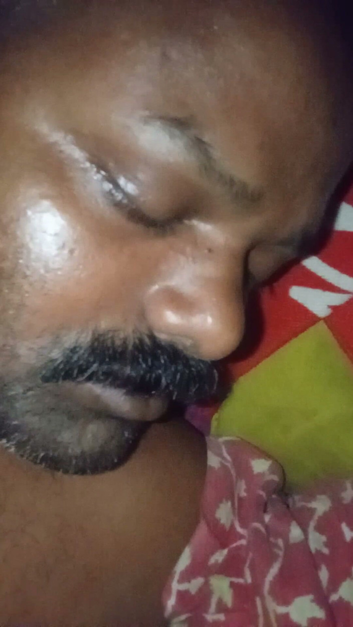 YangZi 69: Mijn stiefbroer was achter me aan om me te neuken,...