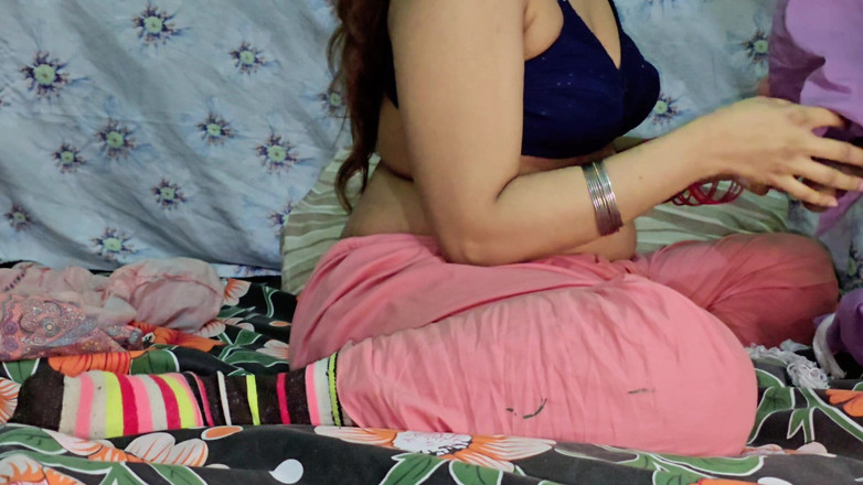 Faryal: 红色阴户从我的janu内部，kamal的操逼