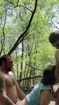 Outdoor Threesome and Facefuck