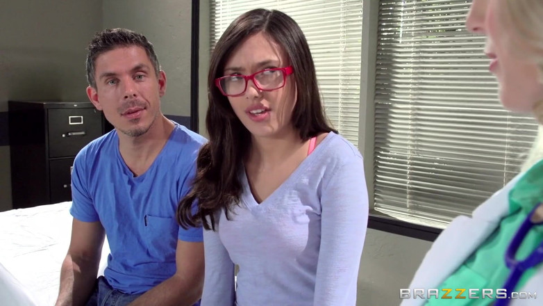 Doctor Adventures: Doctors Adventures - Christie Stevens Suka Pancutan Dubur dan Tebal
