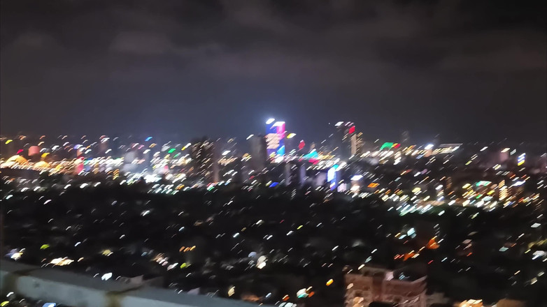 MaikaMann: Pokazałem moją cipkę wszystkim w mieście, zanim dostałem ogromny ładunek spermy...