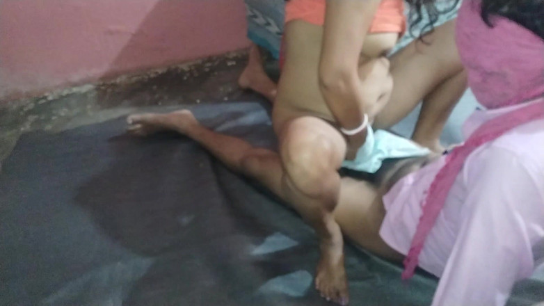 Uttar dinajpur: Sonali Bhabhi操了她丈夫的朋友