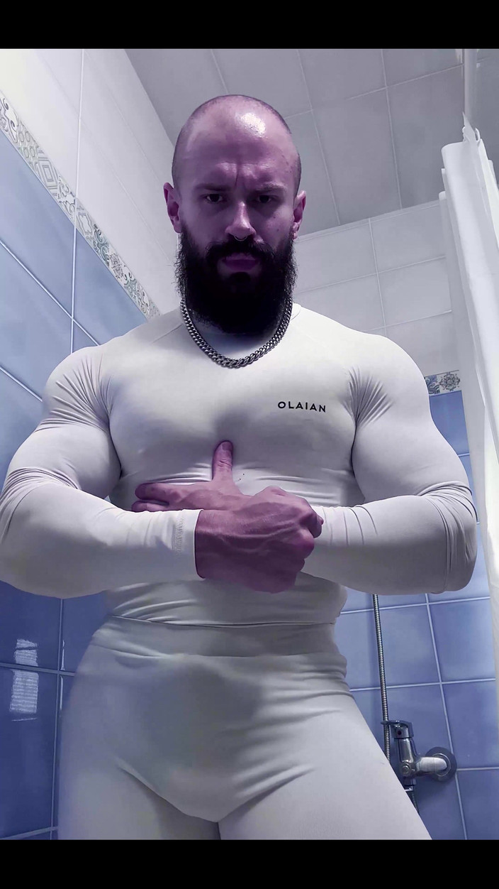 Mister Stone: Anda Boleh Lihat Garisan Gila Ini Melalui Kain Nipis